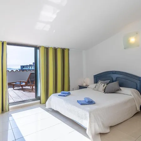 Mileni I By Interhome * Roses